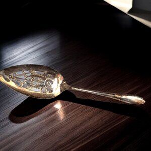 Community Silverplate Pie / Cake Server Floral Design